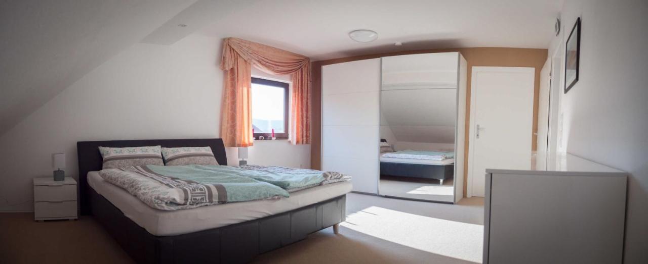 Momlingen Ferienwohnung Moemlingtal מראה חיצוני תמונה