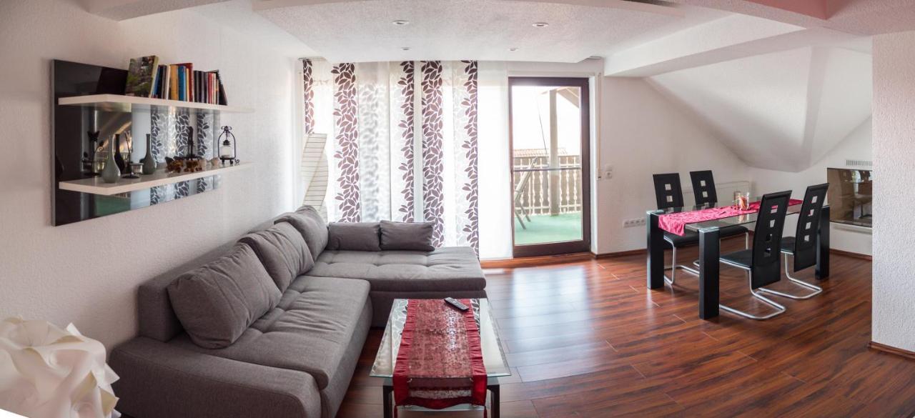 Momlingen Ferienwohnung Moemlingtal מראה חיצוני תמונה
